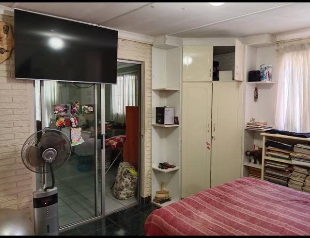5 BEDROOM HOUSE FOR SALE IN BELFORT ESTATE